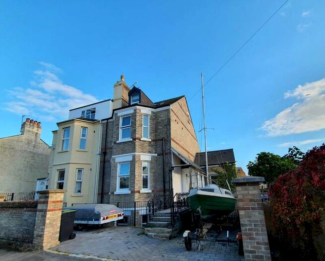 4 Bedroom Maisonette Flat To Rent In Spacious Four Bedroom Maisonette, Hanover Road, DT4