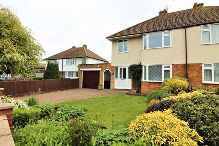 3 Bedroom Semi-Detached House To Rent In Stockwell Furlong, Haddenham, HP17