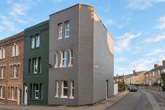 4 Bedroom End Of Terrace House For Sale In Artillery Road, Ramsgate, CT11
