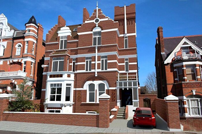 1 Bedroom Flat To Rent In Compayne Gardens, South Hampstead, London, NW6