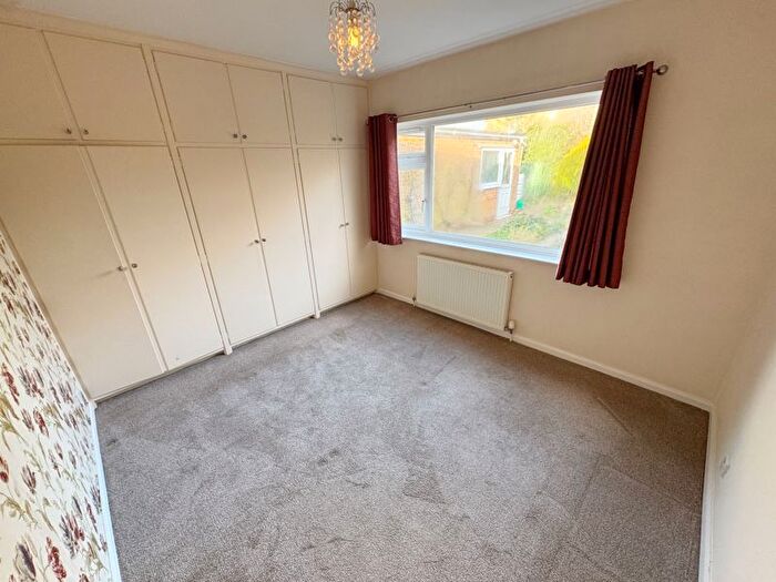 2 Bedroom Detached Bungalow For Sale In Elms View, Great Gonerby, Grantham, NG31