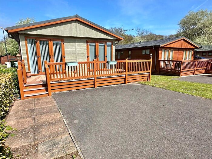 2 Bedroom Bungalow For Sale In Dane, Shorefield Country Park, SO41