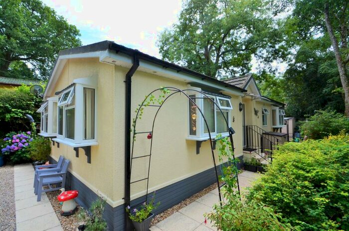 3 Bedroom Park Home For Sale In Brookside, Pathfinder Village, Exeter, EX6