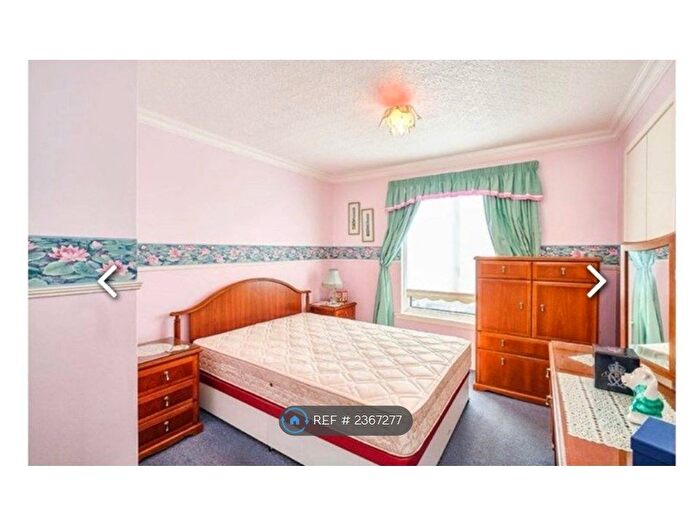 1 Bedroom Flat To Rent In Queensberry Court, Dumfries, DG1