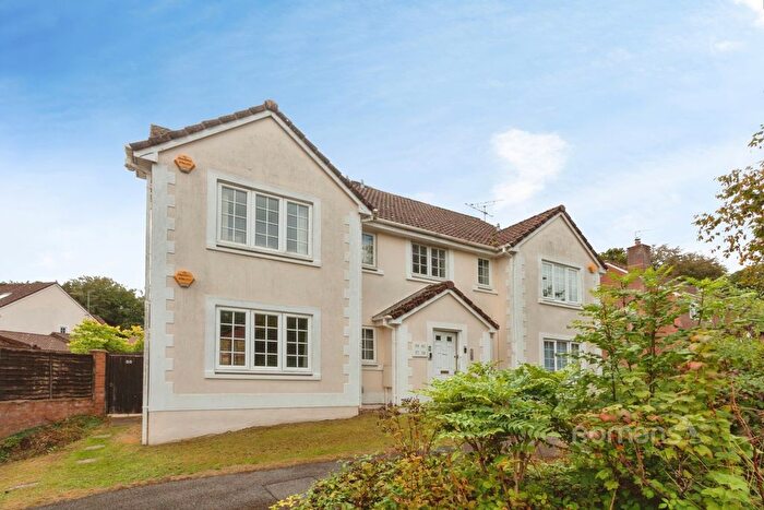 1 Bedroom Flat To Rent In Monarch Close, Basingstoke, Hampshire, RG22