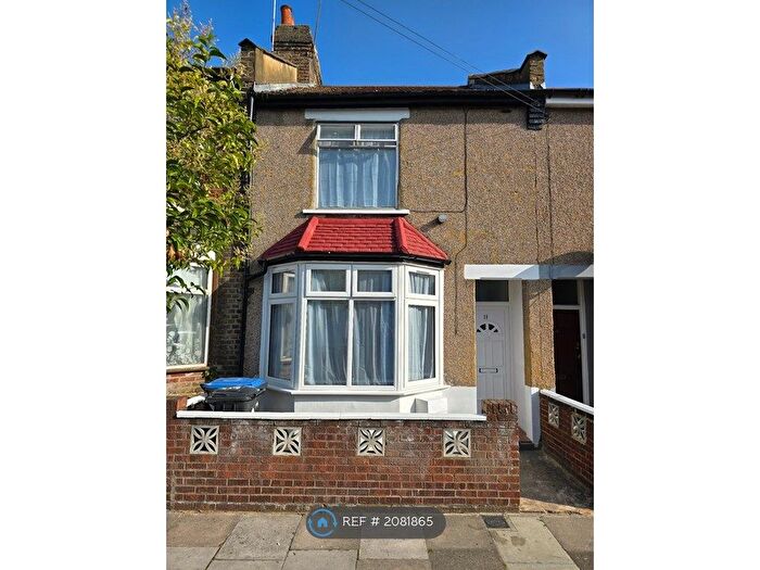 4 Bedroom Terraced House To Rent In Beamish Road, London, N9