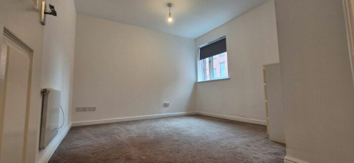 2 Bedroom Flat To Rent In Howard Street, Glasgow, G1