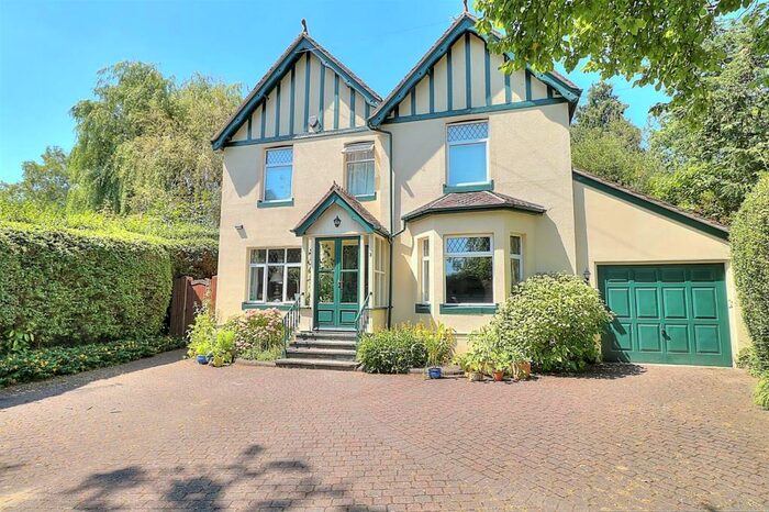 5 Bedroom Detached House To Rent In Park Road, Chandlers Ford, SO53