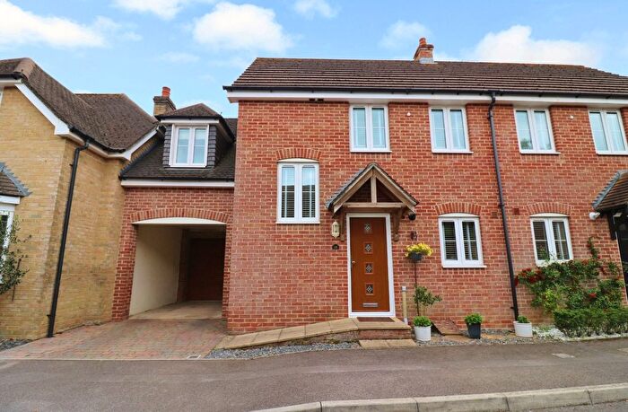 3 Bedroom Property For Sale In Lyons Place, Hedge End, SO30
