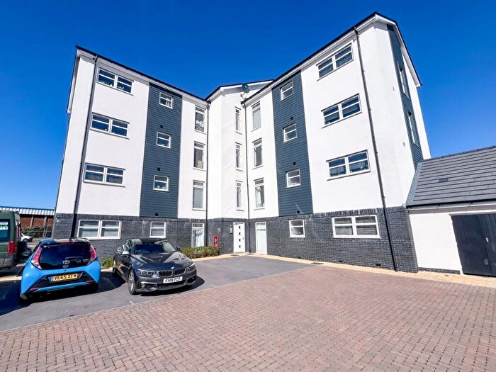 2 Bedroom Apartment For Sale In Brick Hill Way, Patchway, Bristol, Gloucestershire, BS34