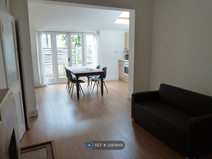 1 Bedroom Flat To Rent In Crofton Road, London, SE5