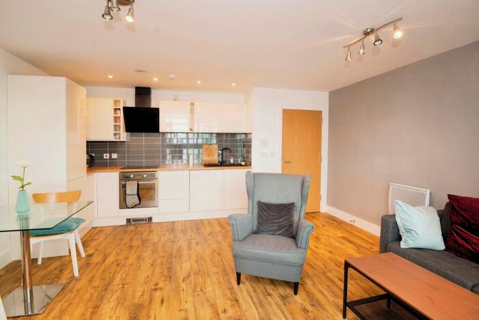2 Bedroom Apartment To Rent In Eddystone House, Prospect Place, CF11