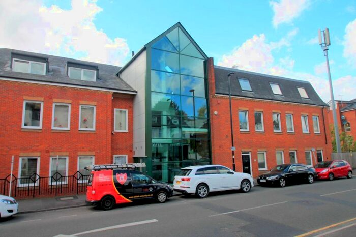 2 Bedroom Apartment To Rent In Bedroom Purpose Built Apartment In Caterham Valley, CR3