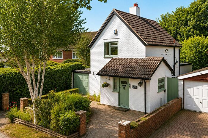 2 Bedroom Detached House For Sale In Luxford Lane, Crowborough, TN6