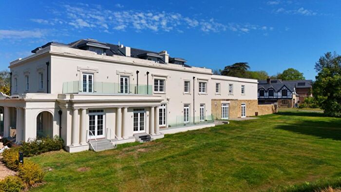1 Bedroom Flat For Sale In Ardingly Road, Lindfield, RH16