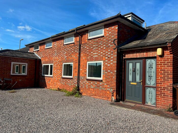 5 Bedroom Property To Rent In St. James Lane, Winchester, SO22