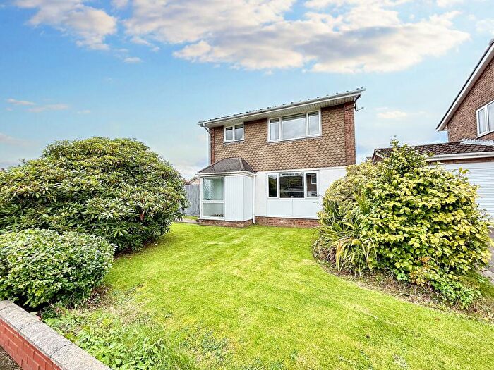 3 Bedroom Detached House For Sale In Courtfield Close, Rogerstone, NP10