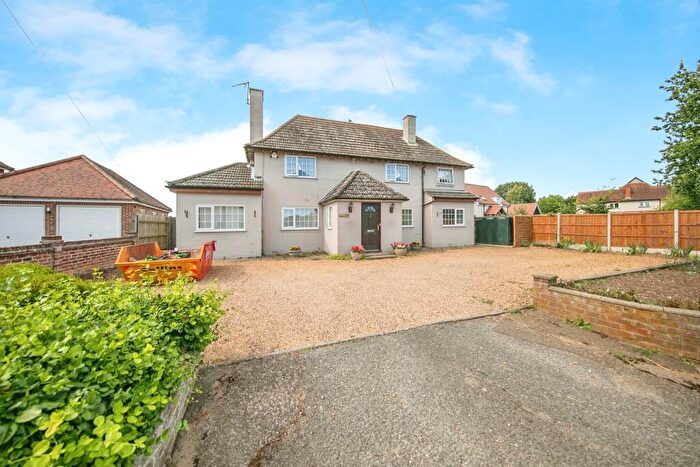 4 Bedroom Detached House For Sale In Woodbridge Road, Tunstall, Woodbridge, IP12