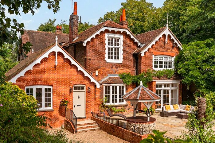 3 Bedroom House For Sale In Home Lodge, Hillside Lane, Great Amwell, Ware, SG12