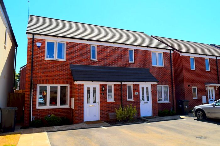 3 Bedroom Semi-Detached House To Rent In Northfield Way, Kingsthorpe, Northampton, NN2