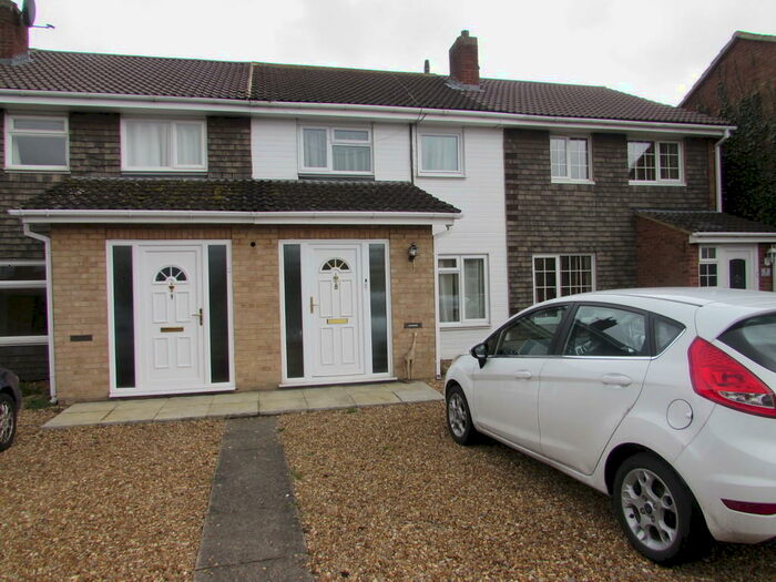 3 Bedroom Terraced House To Rent In Sallowbush Road, Huntingdon, PE29