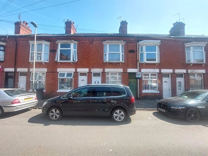3 Bedroom Terraced House To Rent In Houghton Street, Leicester, LE5