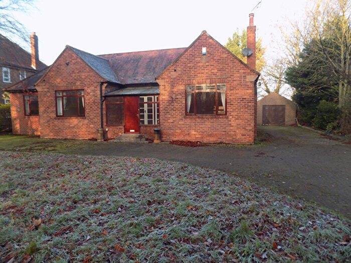 3 Bedroom Detached Bungalow To Rent In Mansfield Road, Worksop, S80