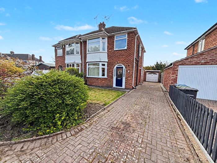 3 Bedroom Semi Detached House For Sale In Almond Grove, Rugby, CV21