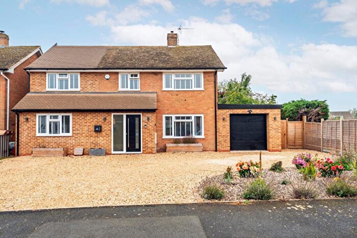4 Bedroom Detached House For Sale In Keble Road, Moreton-In-Marsh, GL56