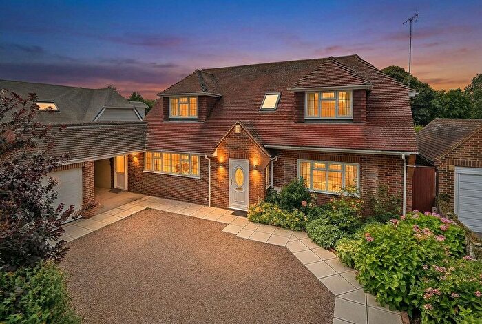 4 Bedroom Detached House For Sale In North Drive, Angmering, BN16