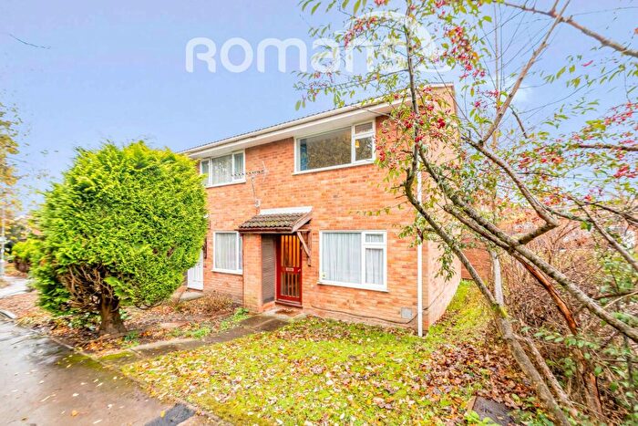 2 Bedroom End Of Terrace House To Rent In Birkbeck Place, Sandhurst, GU47