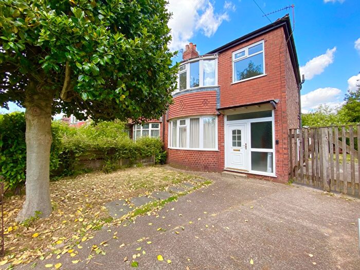 3 Bedroom Semi-Detached House For Sale In Rosslyn Road, Manchester, M16