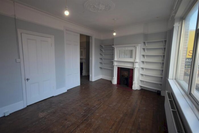 1 Bedroom Flat To Rent In York Street, Twickenham, TW1