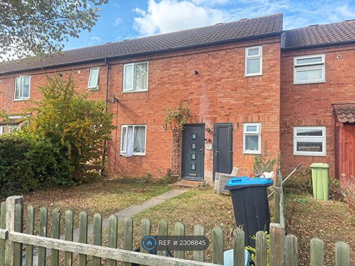 3 Bedroom Terraced House To Rent In Glazier Drive, Milton Keynes, MK14