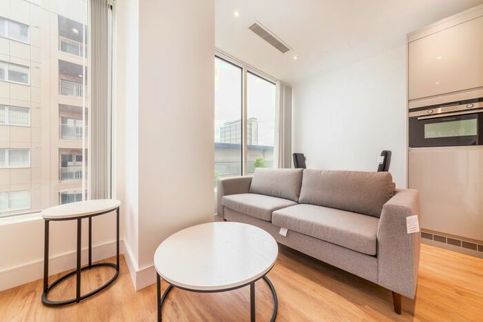 Studio To Rent In West Gate, London, W5