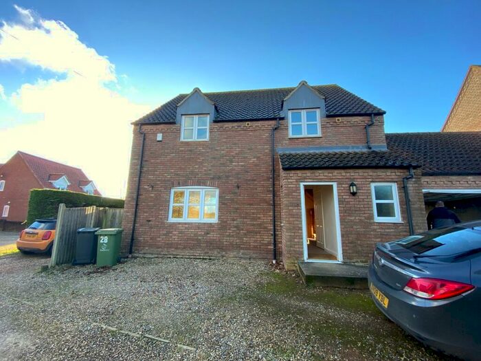 3 Bedroom Link Detached House To Rent In Dereham Road, Shipdham, Thetford, IP25