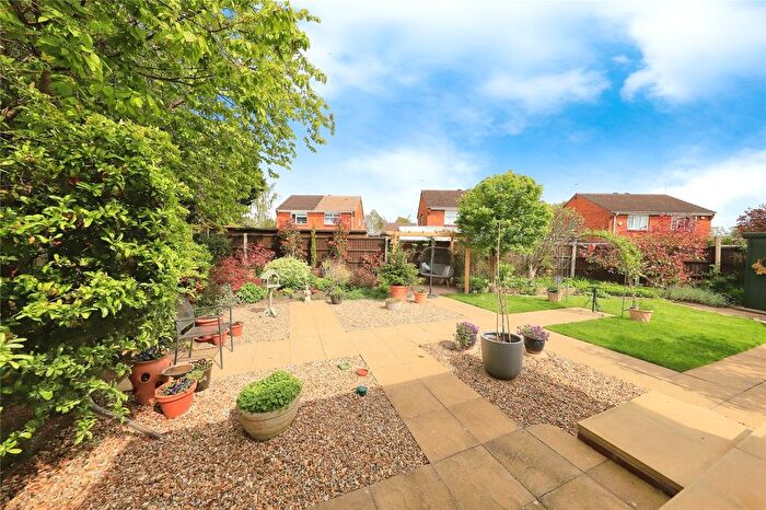 2 Bedroom Bungalow For Sale In Kelso Gardens, Perton Wolverhampton, Staffordshire, WV6
