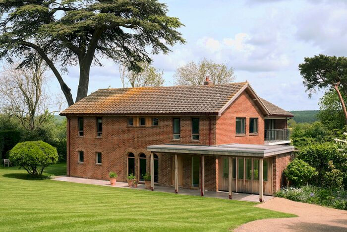 4 Bedroom Detached House For Sale In Selling Court, Faversham, Kent, ME13