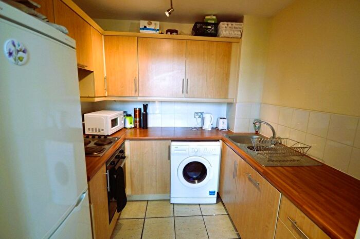 2 Bedroom Flat To Rent In Bath Row, Birmingham, West Midlands, B15