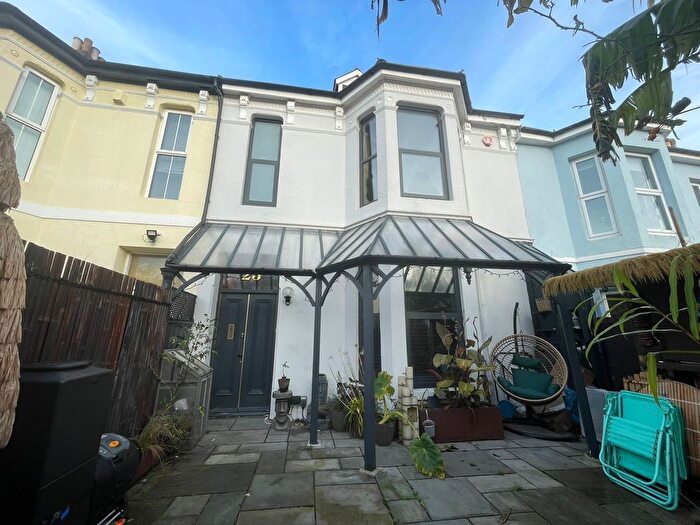 4 Bedroom Terraced House For Sale In Lisson Grove, Mutley, Plymouth, PL4