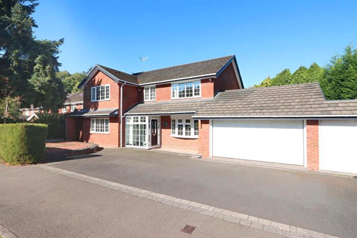4 Bedroom Detached House For Sale In Wannerton Road, Blakedown, Kidderminster, DY10