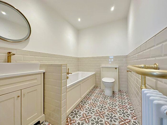 2 Bedroom Flat For Sale In Hilstone Grange, Stanley Road, Hoylake, Wirral, CH47