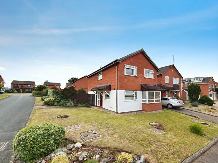4 Bedroom Detached House For Sale In Plover Grove, Kidderminster, DY10