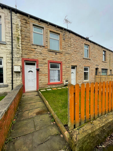 3 Bedroom House To Rent In Russell Terrace, Padiham, BB12