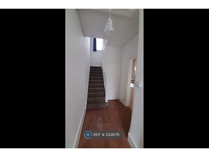2 Bedroom Maisonette To Rent In Ramsgate Road, Margate, CT9