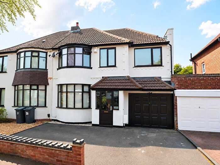4 Bedroom Semi Detached House For Sale In Plants Brook Road, Sutton Coldfield, B76