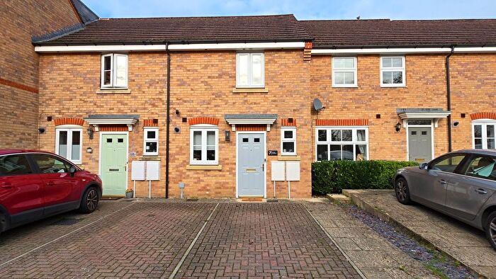 2 Bedroom Terraced House For Sale In Laurel Gardens, Greenham, RG19