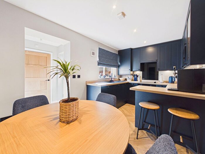 3 Bedroom Semi Detached House For Sale In Fleetwood Way, Gateshead, NE8