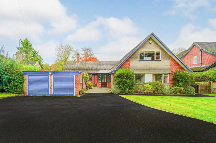 4 Bedroom Bungalow To Rent In Dorridge Road, Dorridge, Solihull, West Midlands, B93