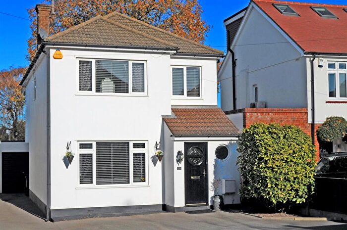 4 Bedroom Detached House For Sale In Oliver Road, Shenfield, Brentwood, CM15